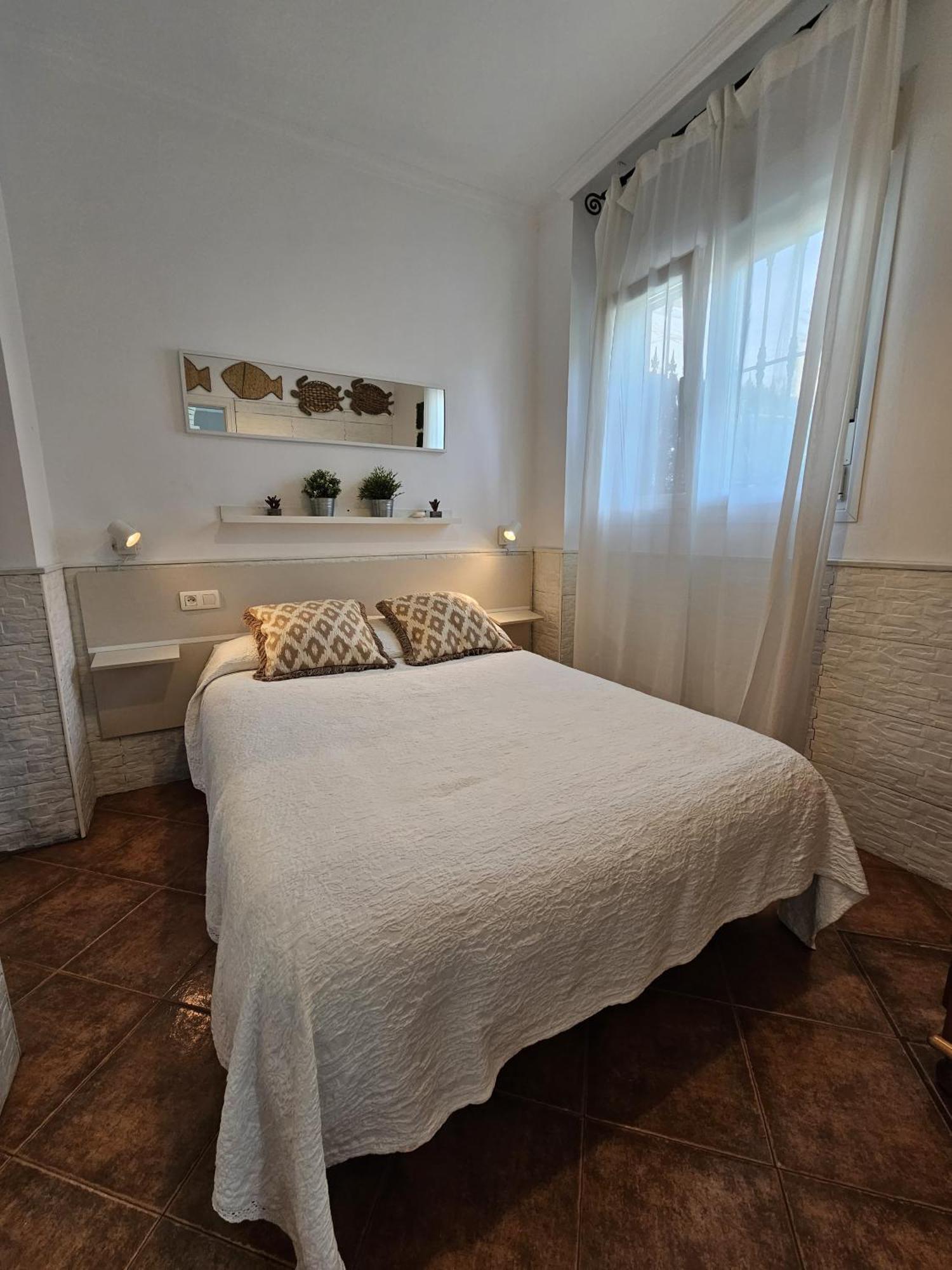 Pedregalejo Beach House Appartement Málaga Buitenkant foto
